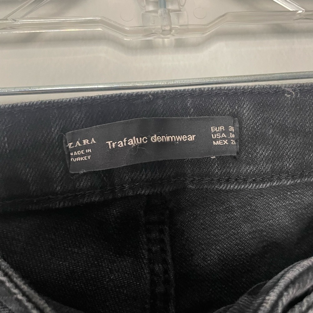Zara Black Jeans with Purple Floral Design - Picture 5 of 11